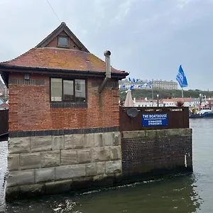 the-boathouse-whitby.yorkshirehotels.net/